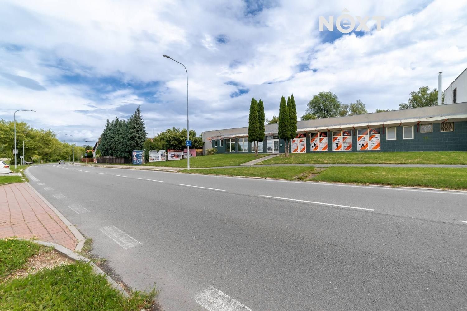 Obchodní prostory, tř. Těreškovové 2329, Karviná Mizerov, 142 m² - 1