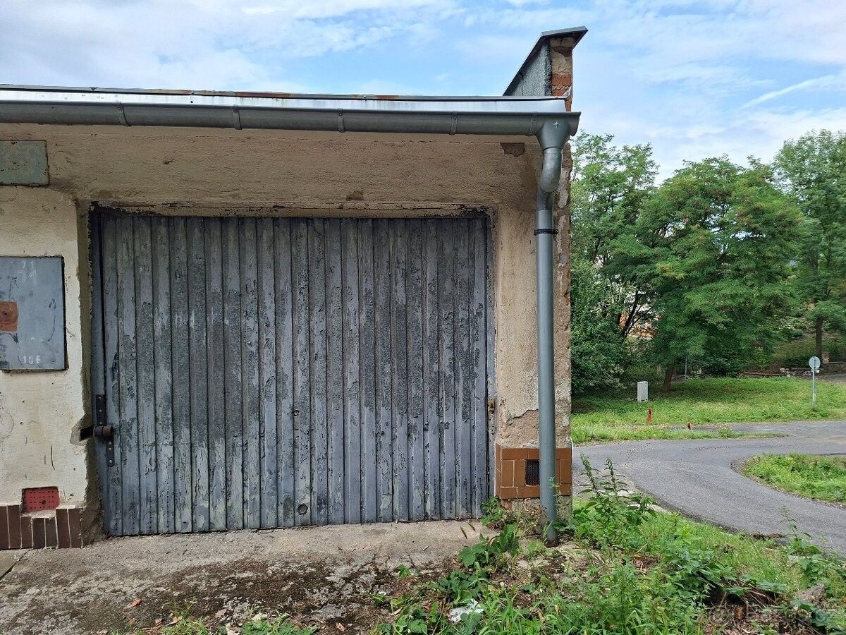 Garáže, Ústí nad Labem, 400 03