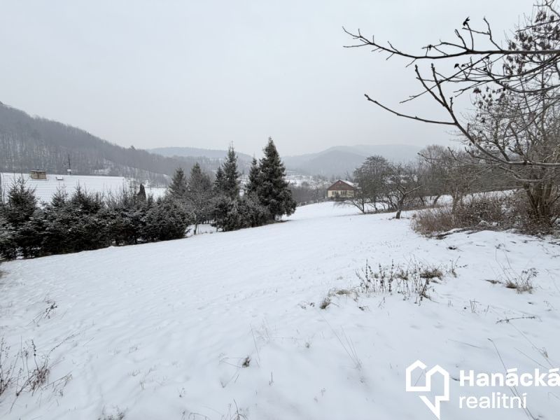 Prodej pozemek pro bydlení - Bystřice pod Hostýnem, 768 41