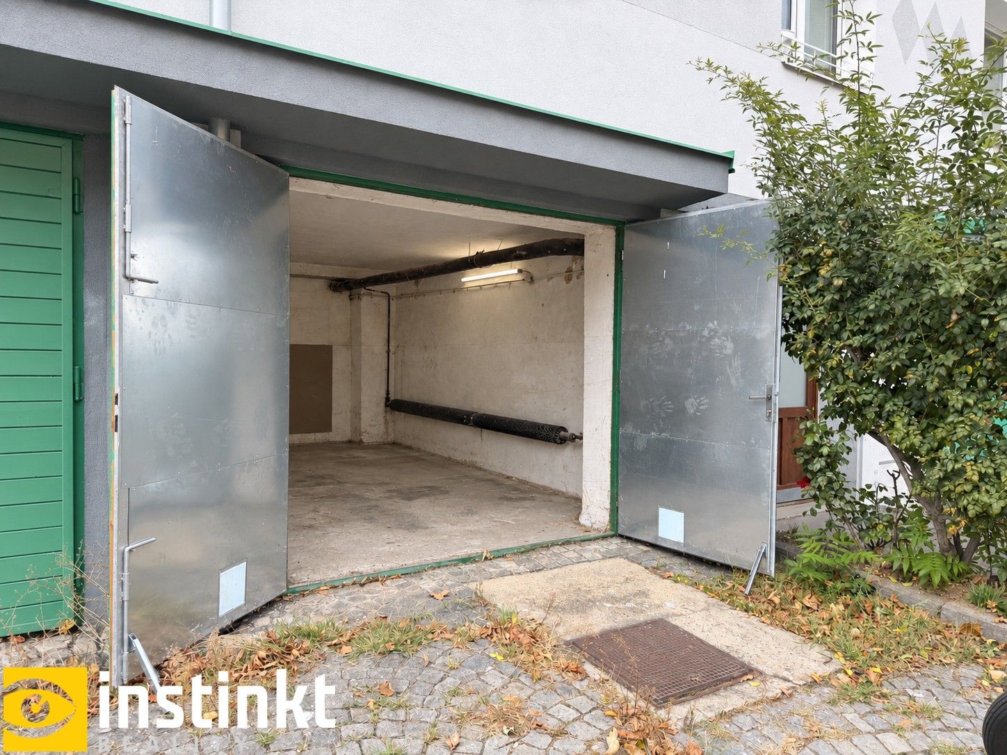 Garáže, Na vrcholu, Praha Žižkov, 19 m² - 2