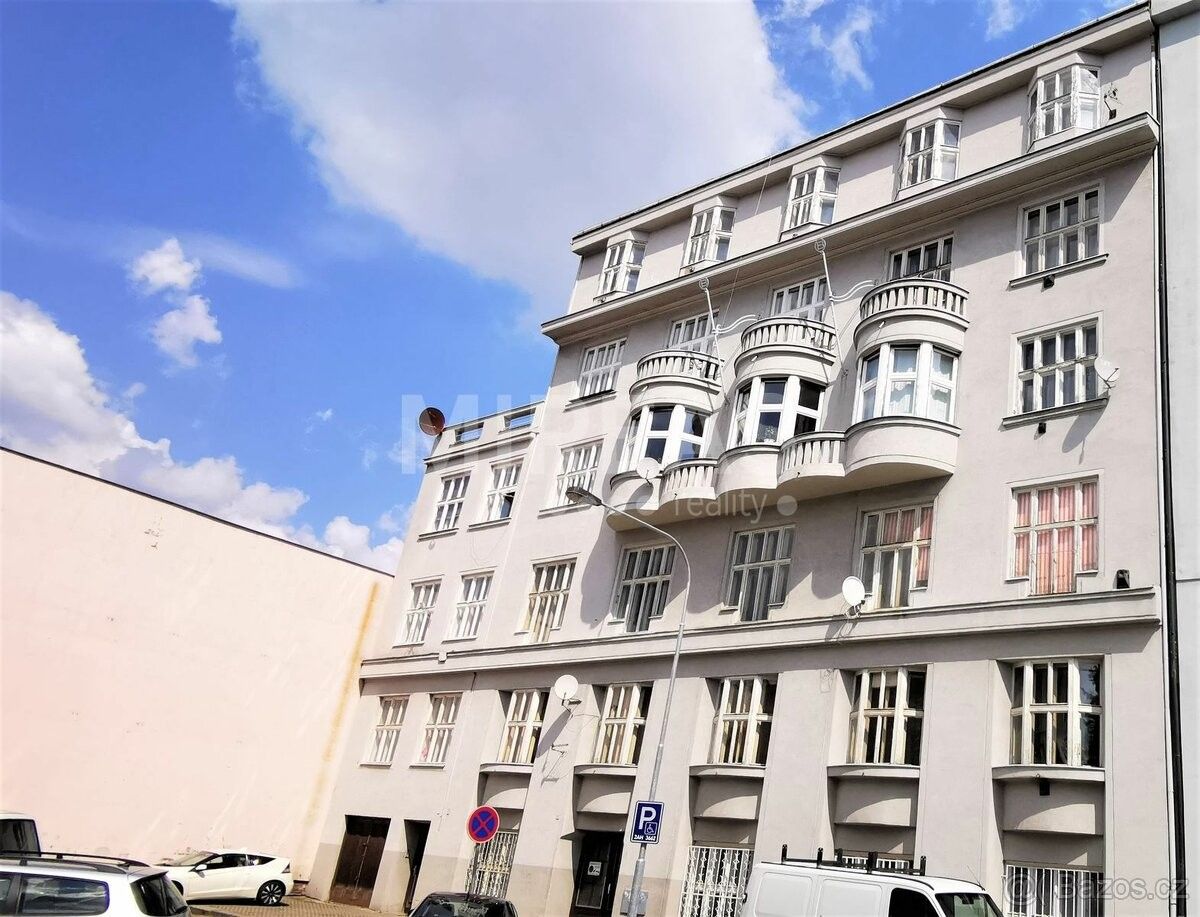 Pronájem byt 3+kk - Praha, 186 00, 101 m²