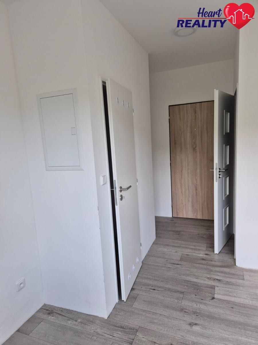 Byt 2+1 · 42 m² · Na Hájku, Háj ve Slezsku - 4