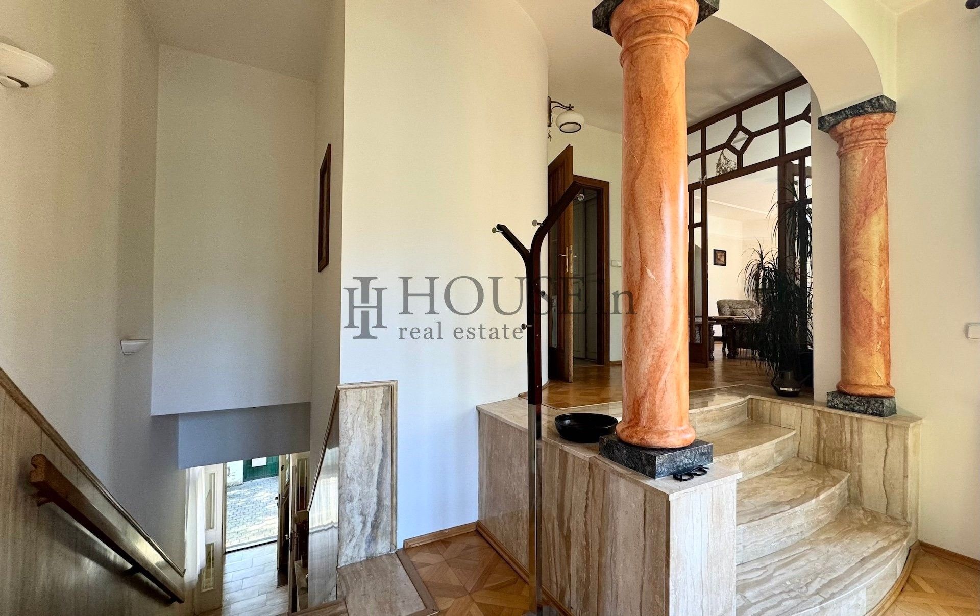 Pronájem rodinný dům - Nad Havlem, Praha, 239 m²