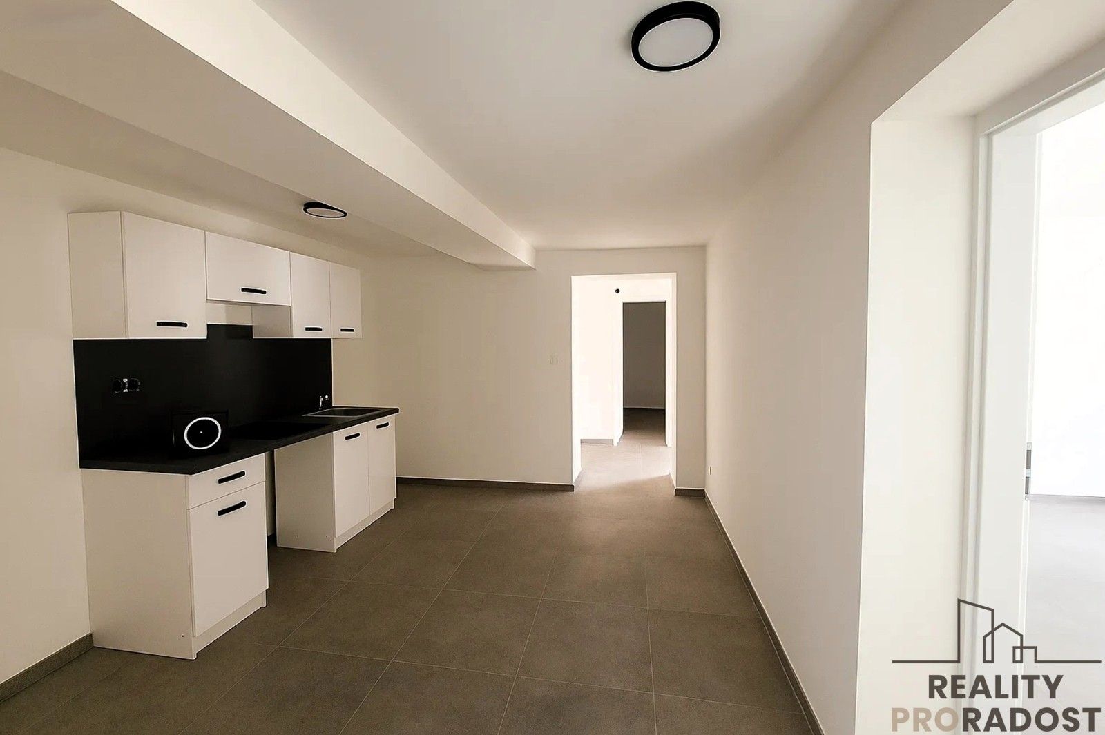 Byty, Na břevnovské pláni, Praha, 15 m²