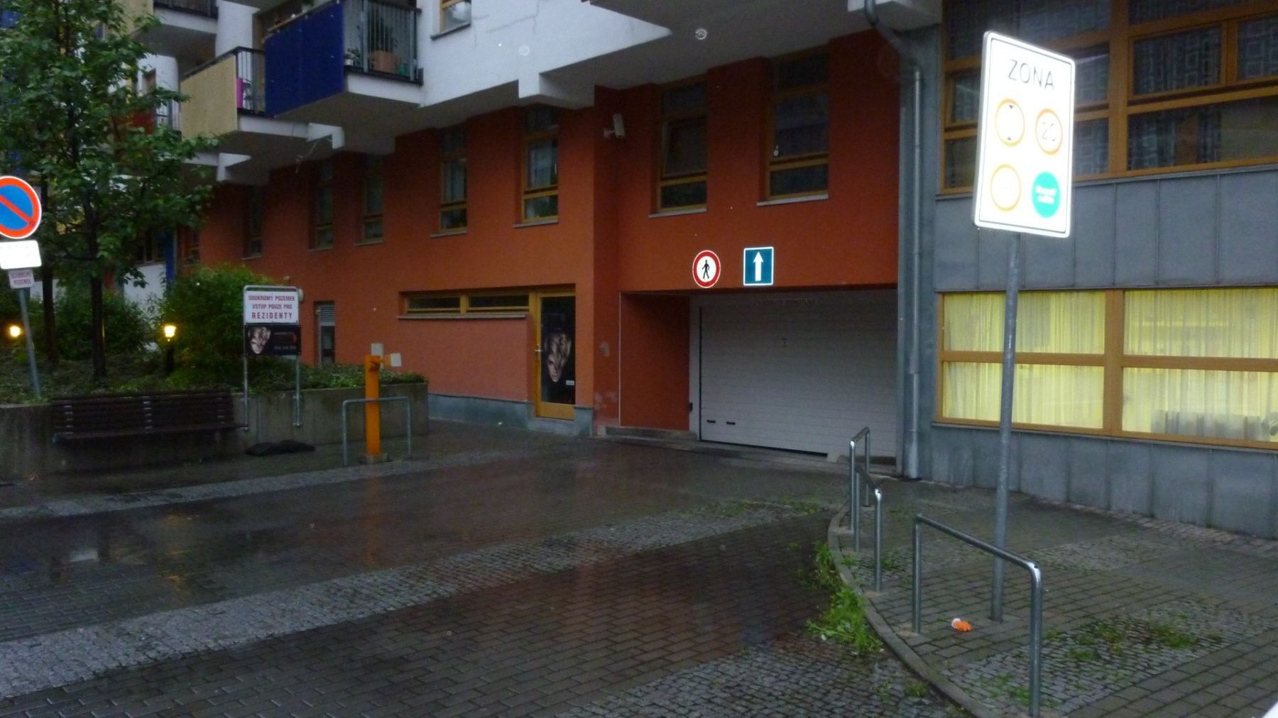 Garáže, Ostrovského, Praha - Smíchov, 16 m² - 2
