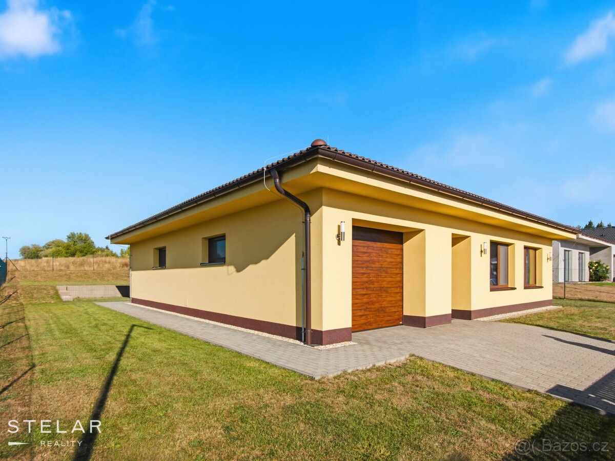 Rodinné domy, Benešov u Boskovic, 679 53 - 1