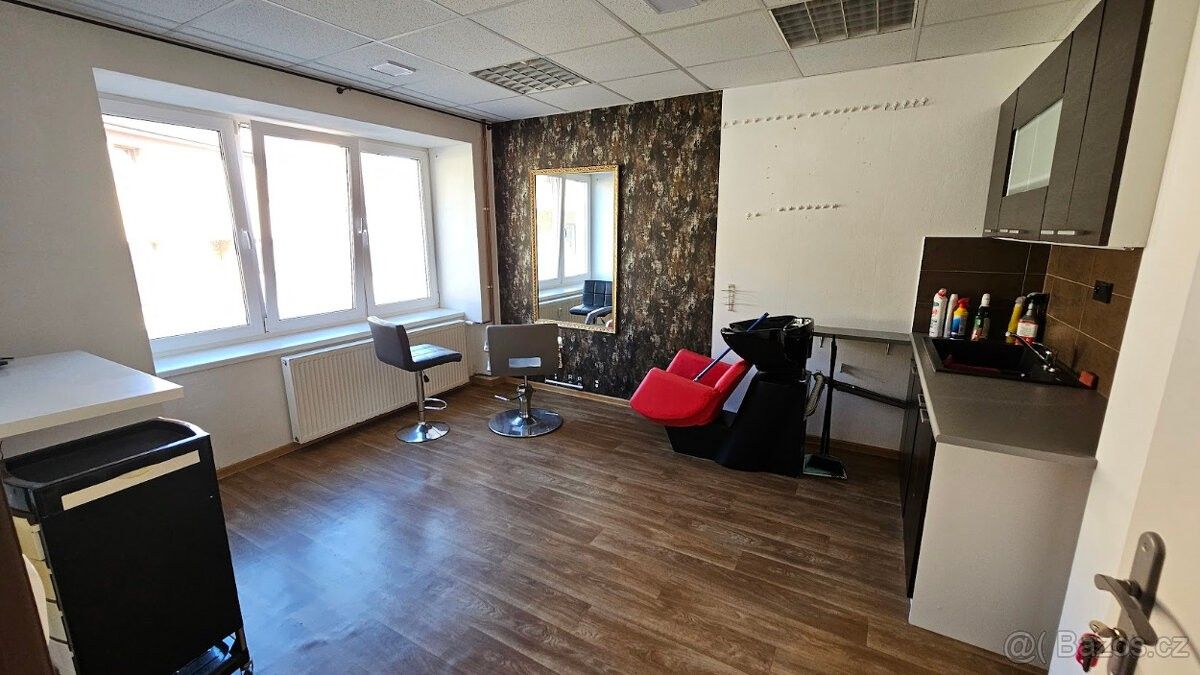 Obchodní prostory, Červený Kostelec, 549 41