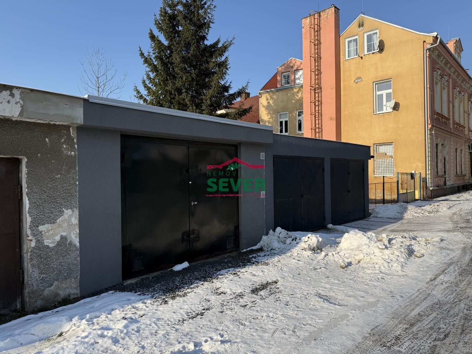 Prodej garáž - Střední, Dubí, 25 m²