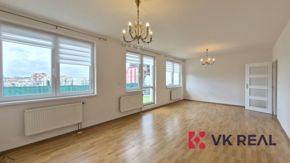 Byt 2+kk · 100 m² · Kodymova, Praha - 4