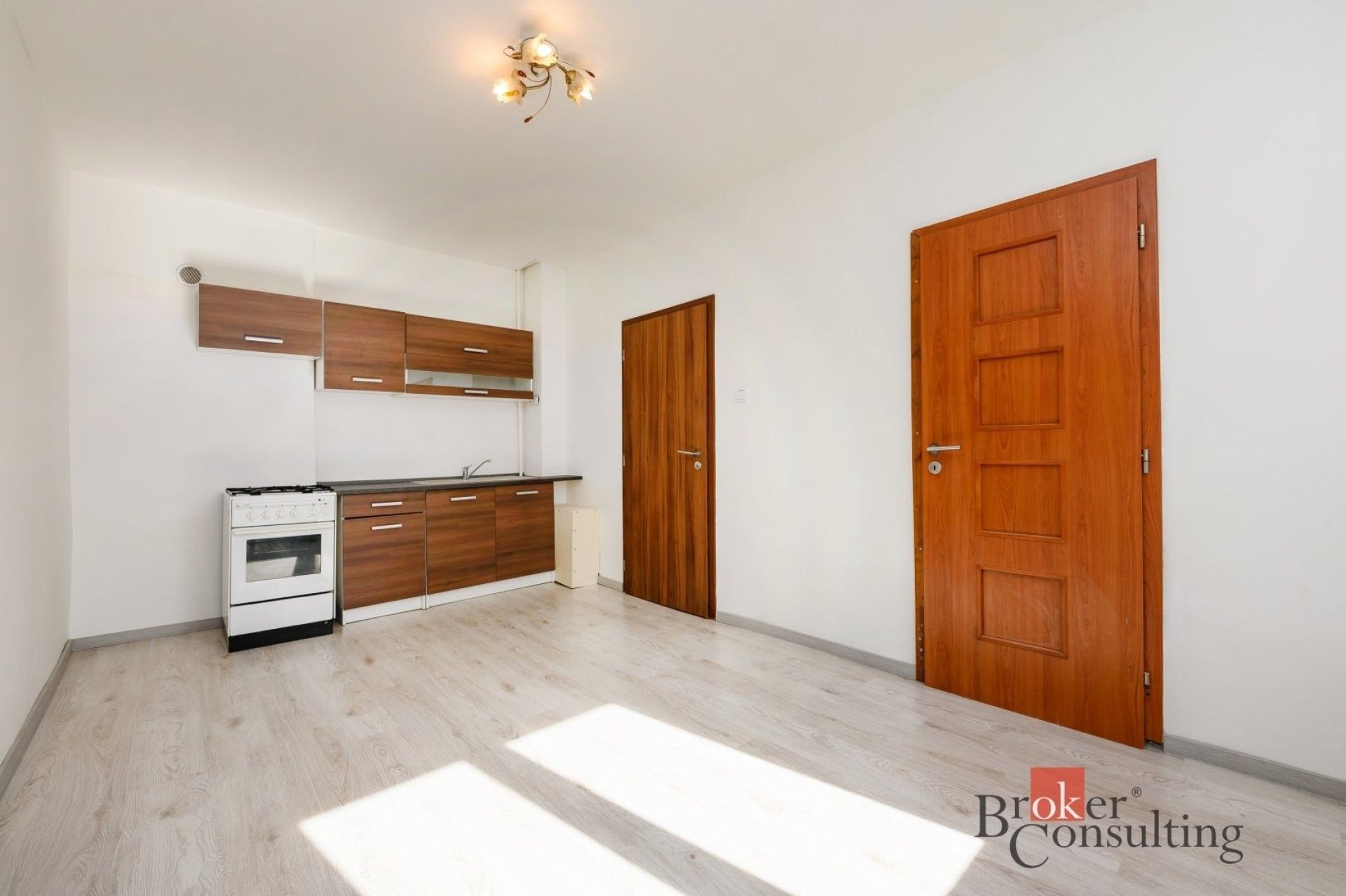 2+kk, Sušická, Plzeň, 39 m² - 1