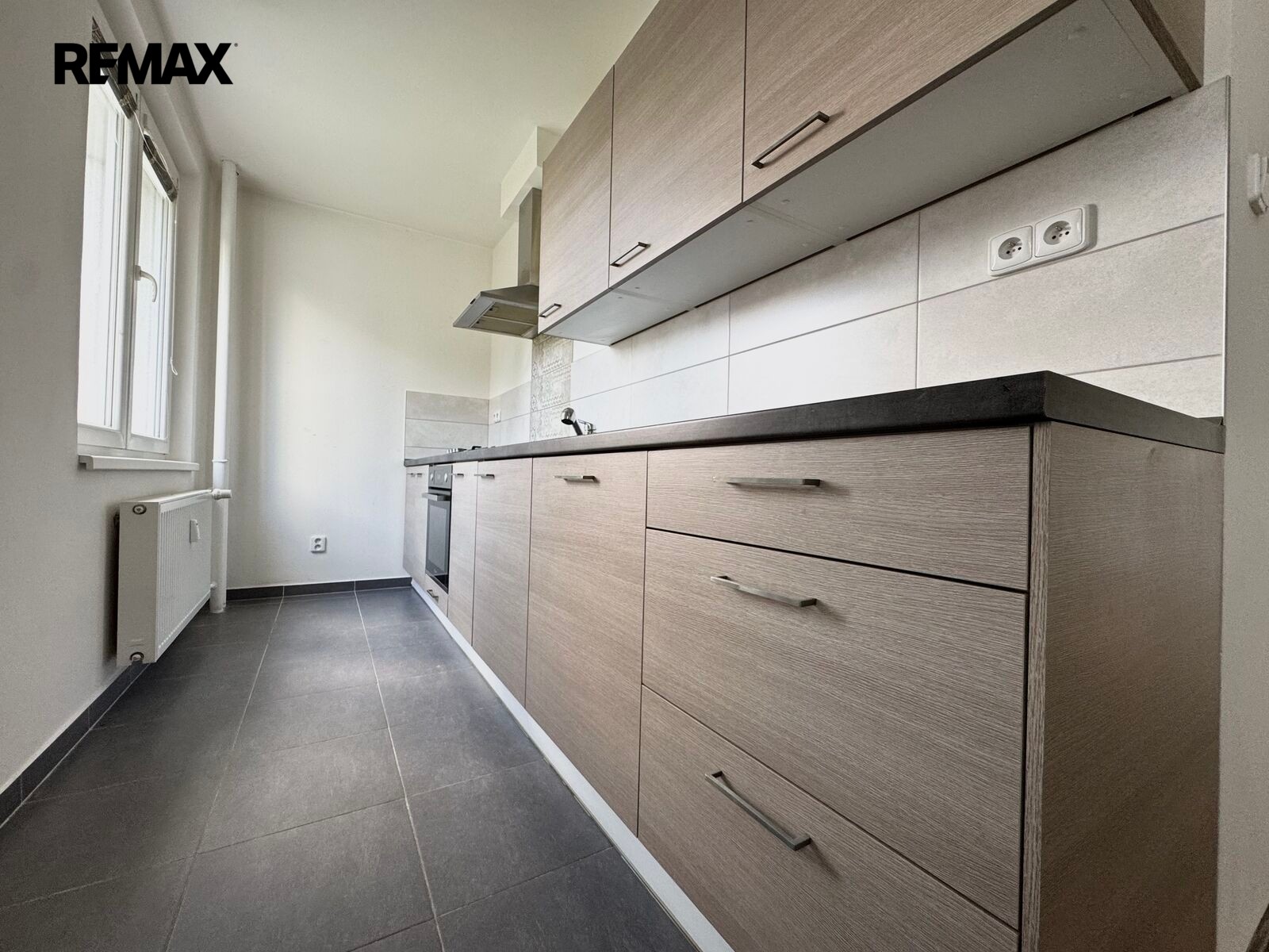 Byt 2+1 · 60 m² · Bezručova 4202, Chomutov - 4