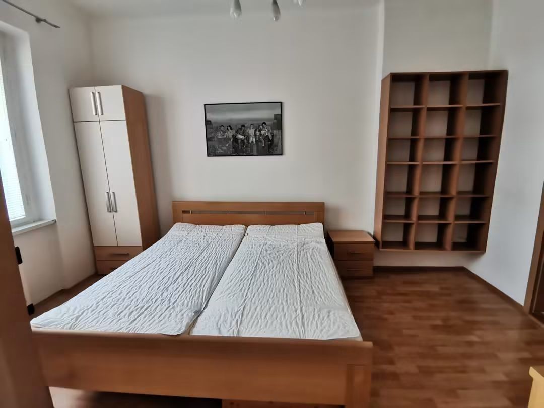 1+1, Pod Klamovkou, Praha - Košíře, 35 m² - 2