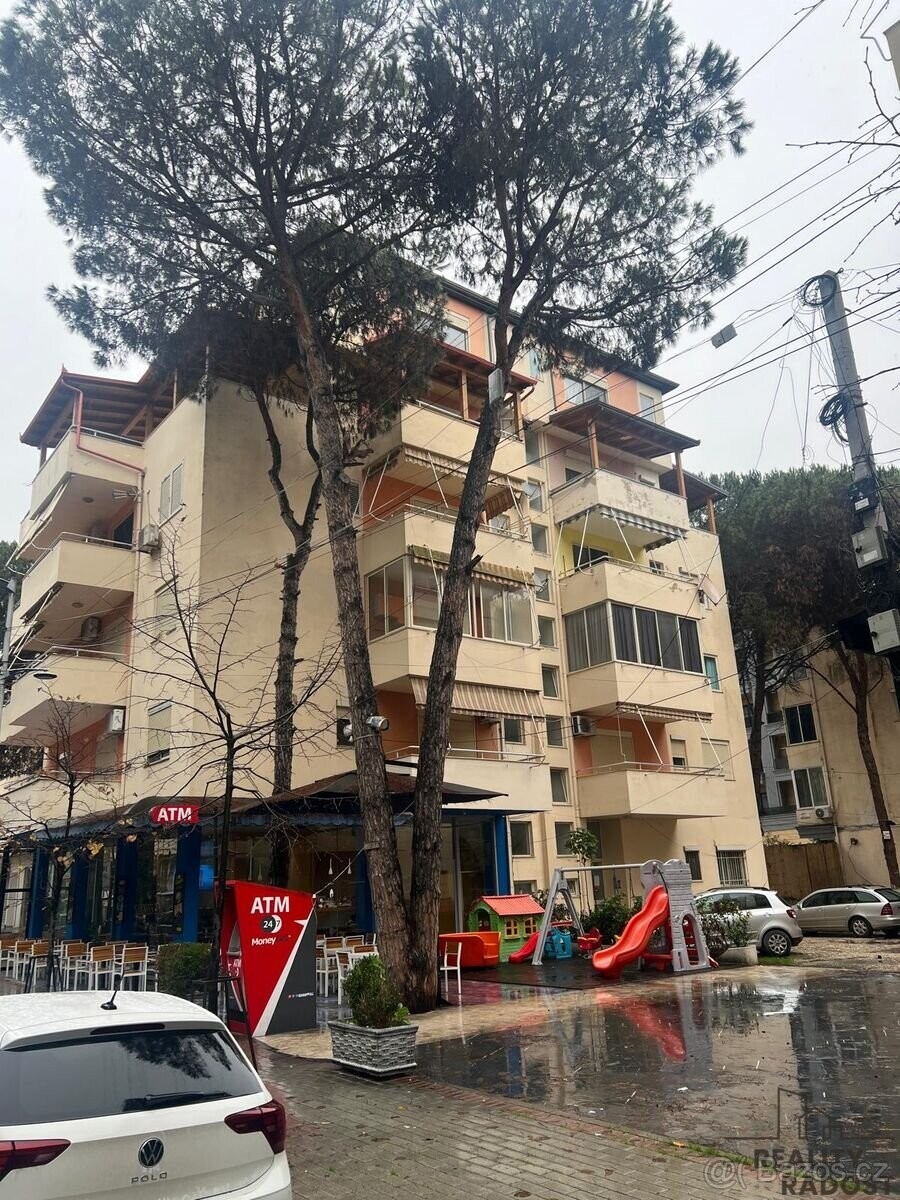 Byt, 54 m²