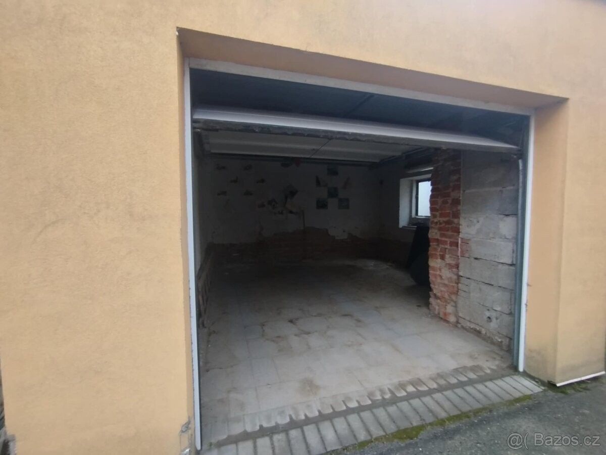 Pronájem garáž - Jeseník, 790 01