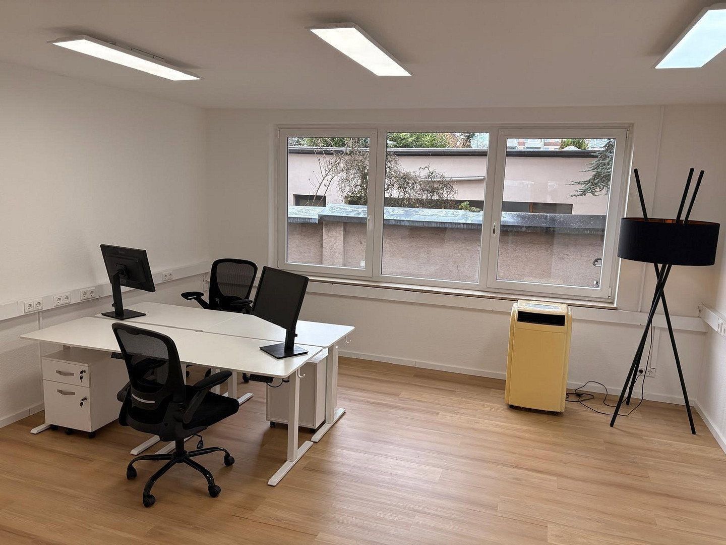 Kanceláře, , Severní Porýní-Vestfálsko, 89 m² - 1