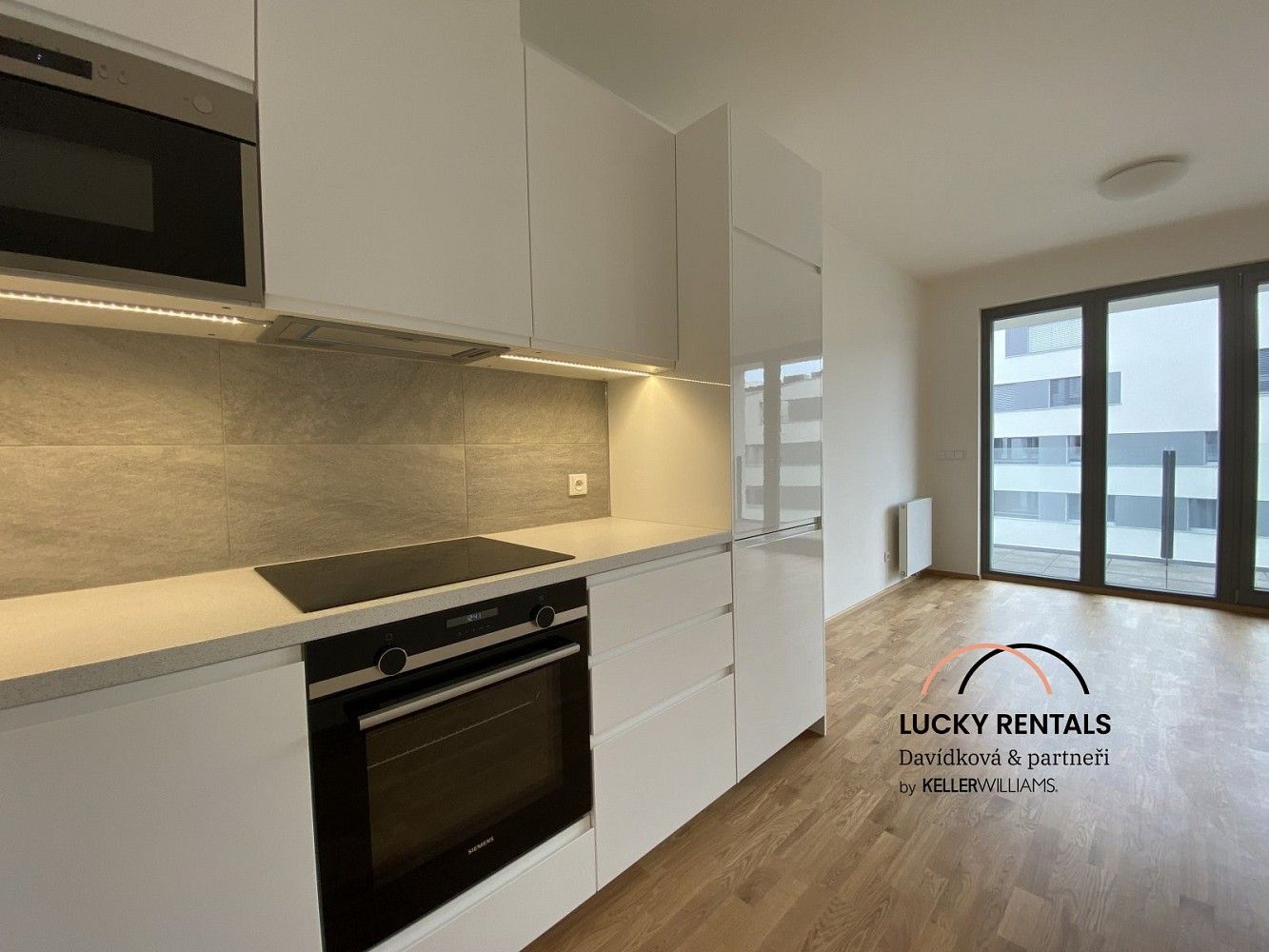 Byt 2+kk · 57 m² · Praha - Karlín, okres Praha 8, Hlavní město Praha - 3
