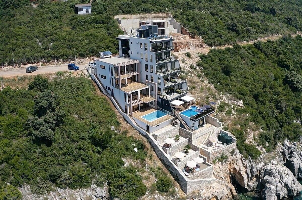 Prodej rodinný dům - Praha, 100 00