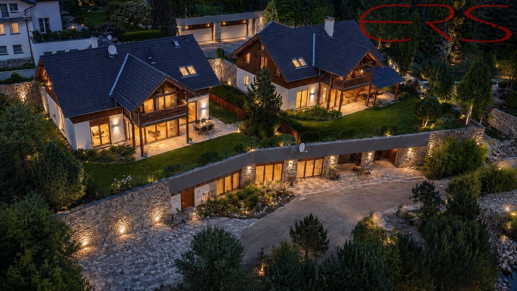 Vily, Na Kopci, Jablonec nad Nisou, 900 m² - 2