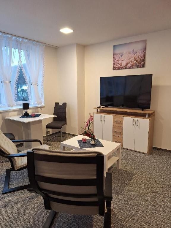 Byt · Tanvald, 468 41 - 4