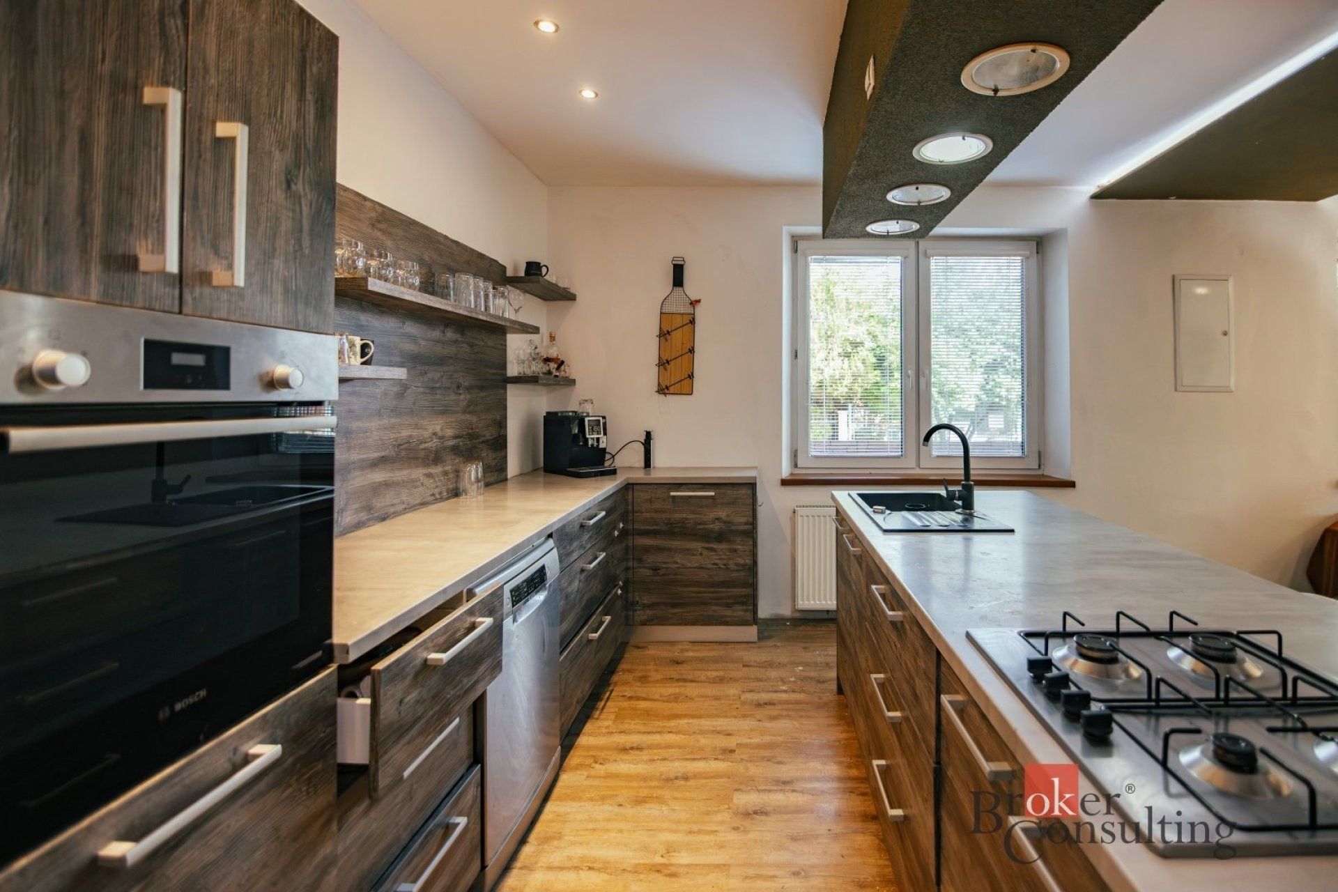 Prodej rodinný dům - Komenského, Skřivany, 160 m² - 5