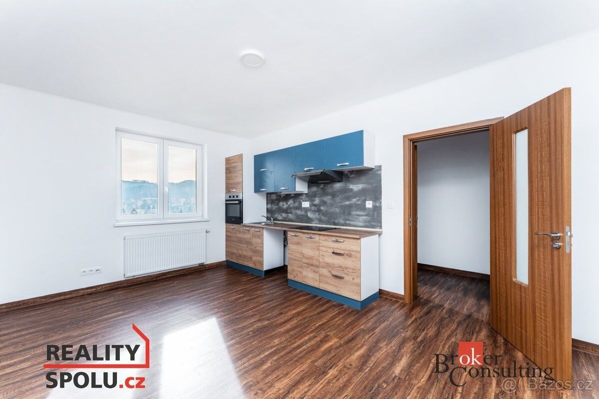 Byty, Karlovy Vary, 360 04