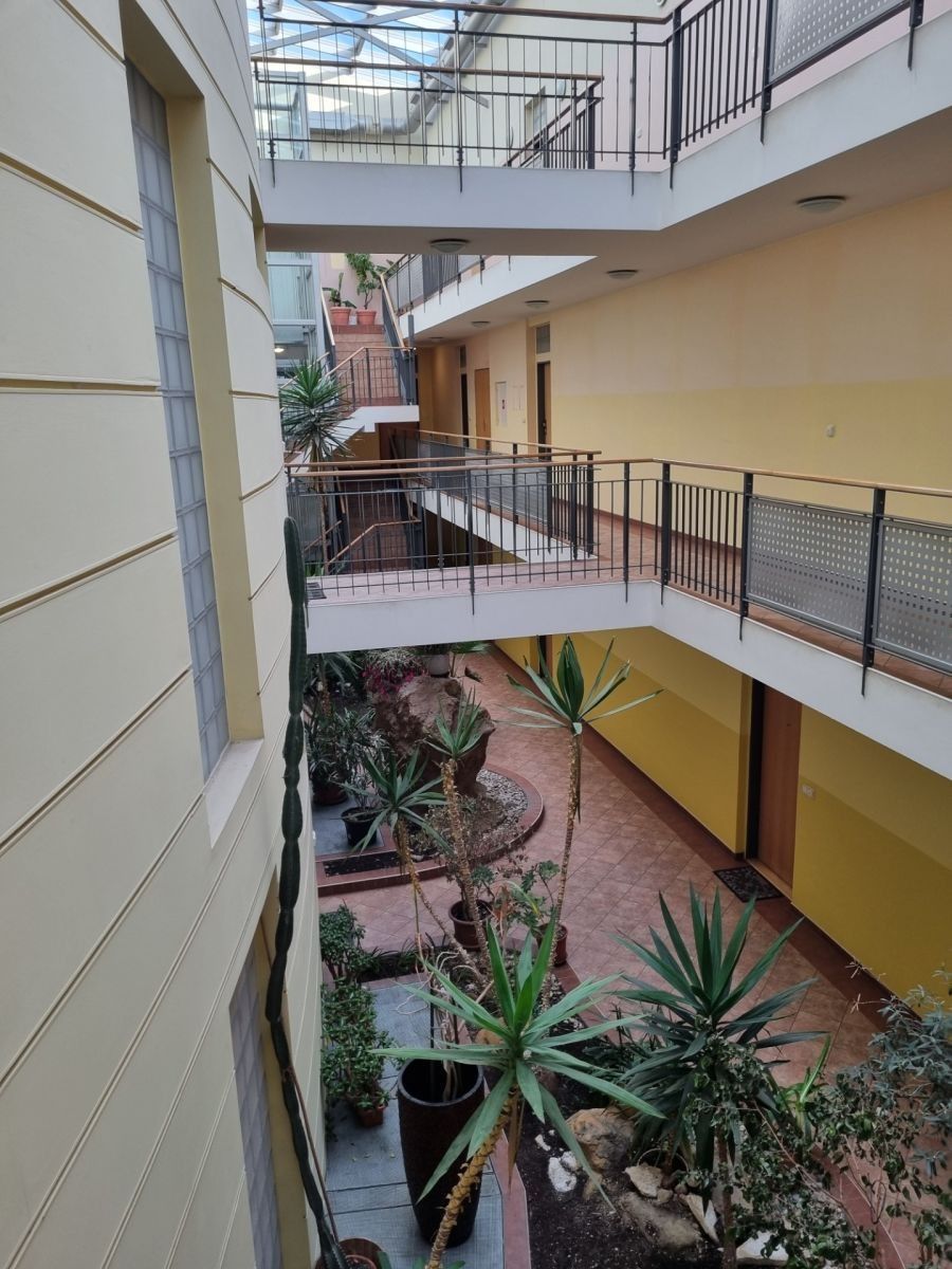 2+kk, Na Pokraji, Praha - Prosek, 56 m² - 1