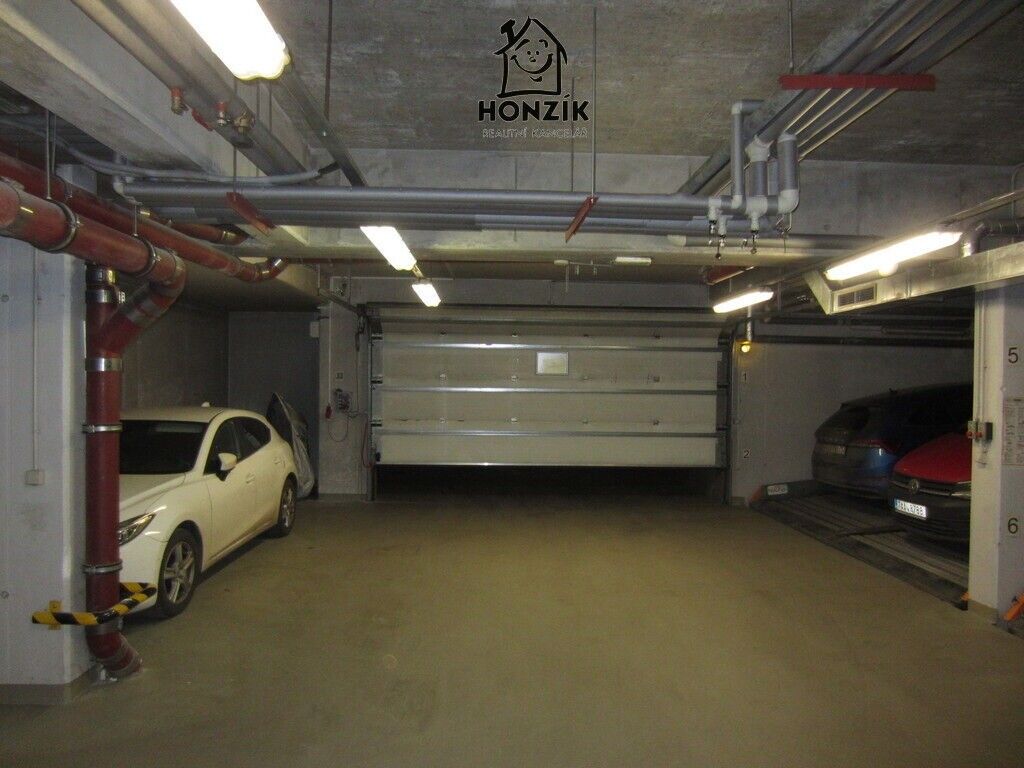 Ostatní, Štichova, Praha, 10 m²