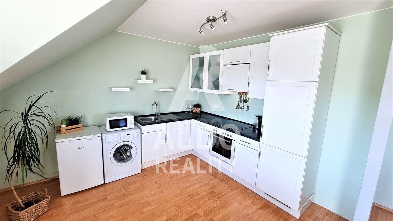 3+kk, Dolní Třebonín, 75 m² - 2