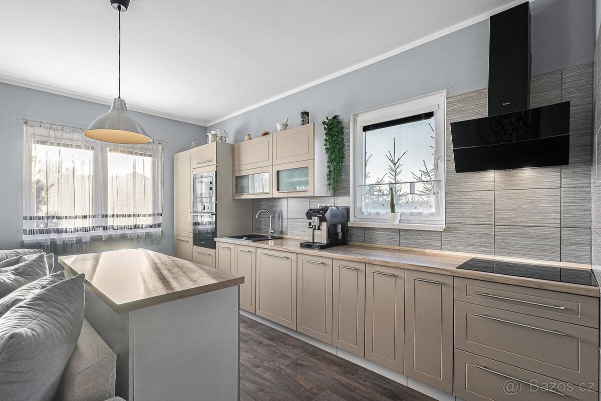 Rodinné domy, Pečky, 289 11