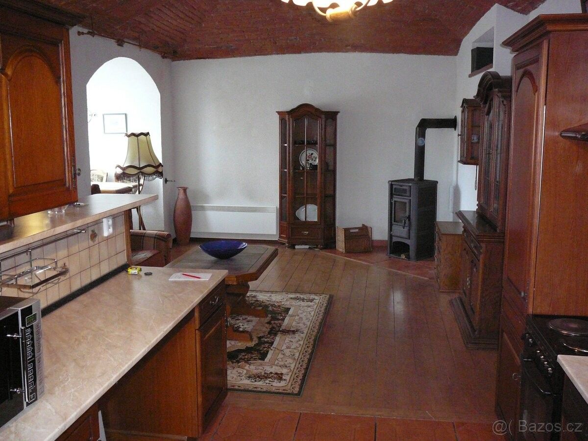 Pronájem byt - Slapy nad Vltavou, 252 08