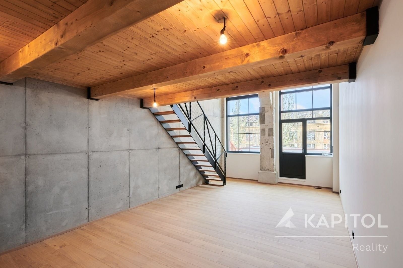 Prodej byt 2+kk - Kolbenova, Praha, 77 m²