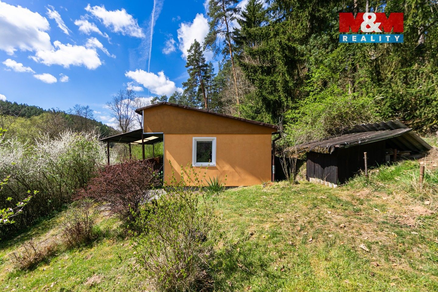 Chaty, Česká Bříza, 34 m² - 1
