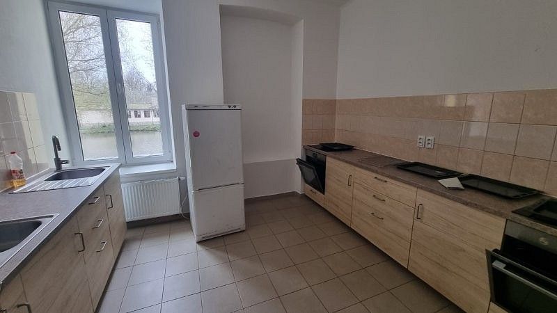 Ubytovací zařízení, Jamné, okres Jihlava, Kraj Vysočina, 200 m² - 2