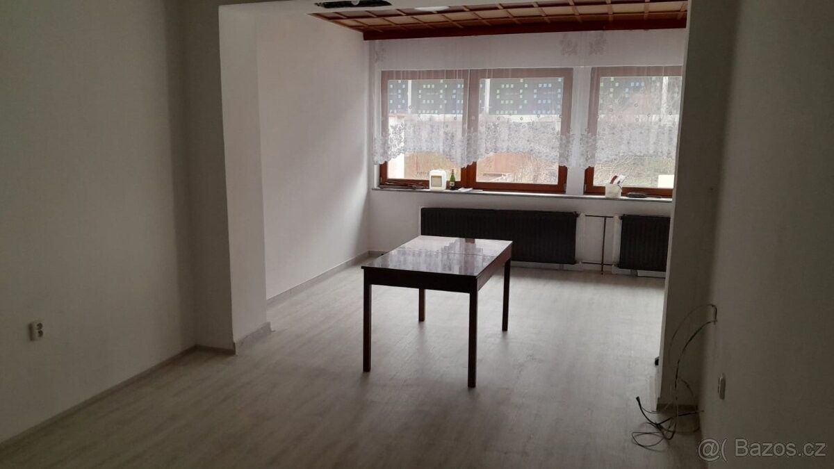 Pronájem rodinný dům - Bílovice nad Svitavou, 664 01