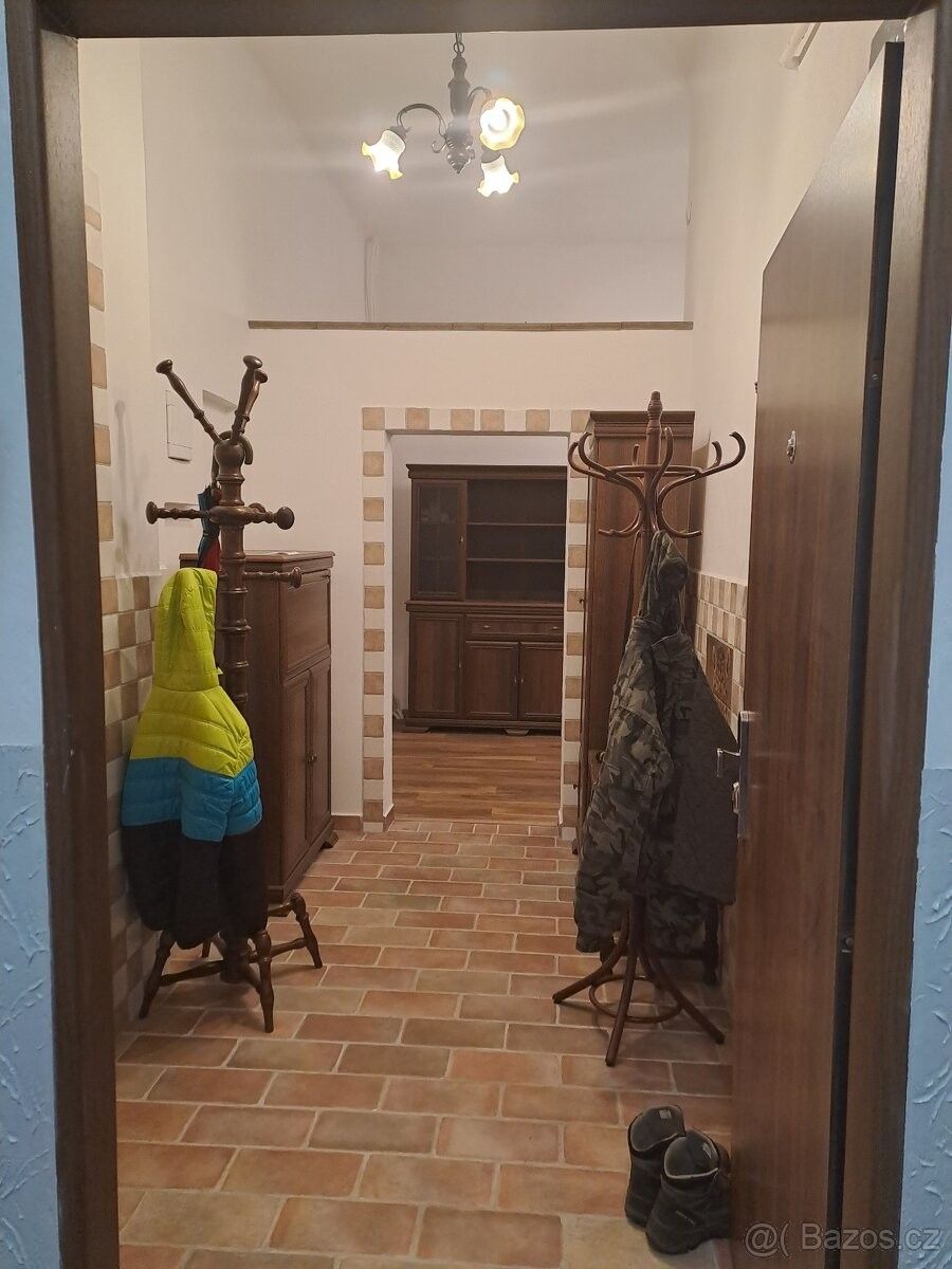 Byty, 987 65, Slovensko