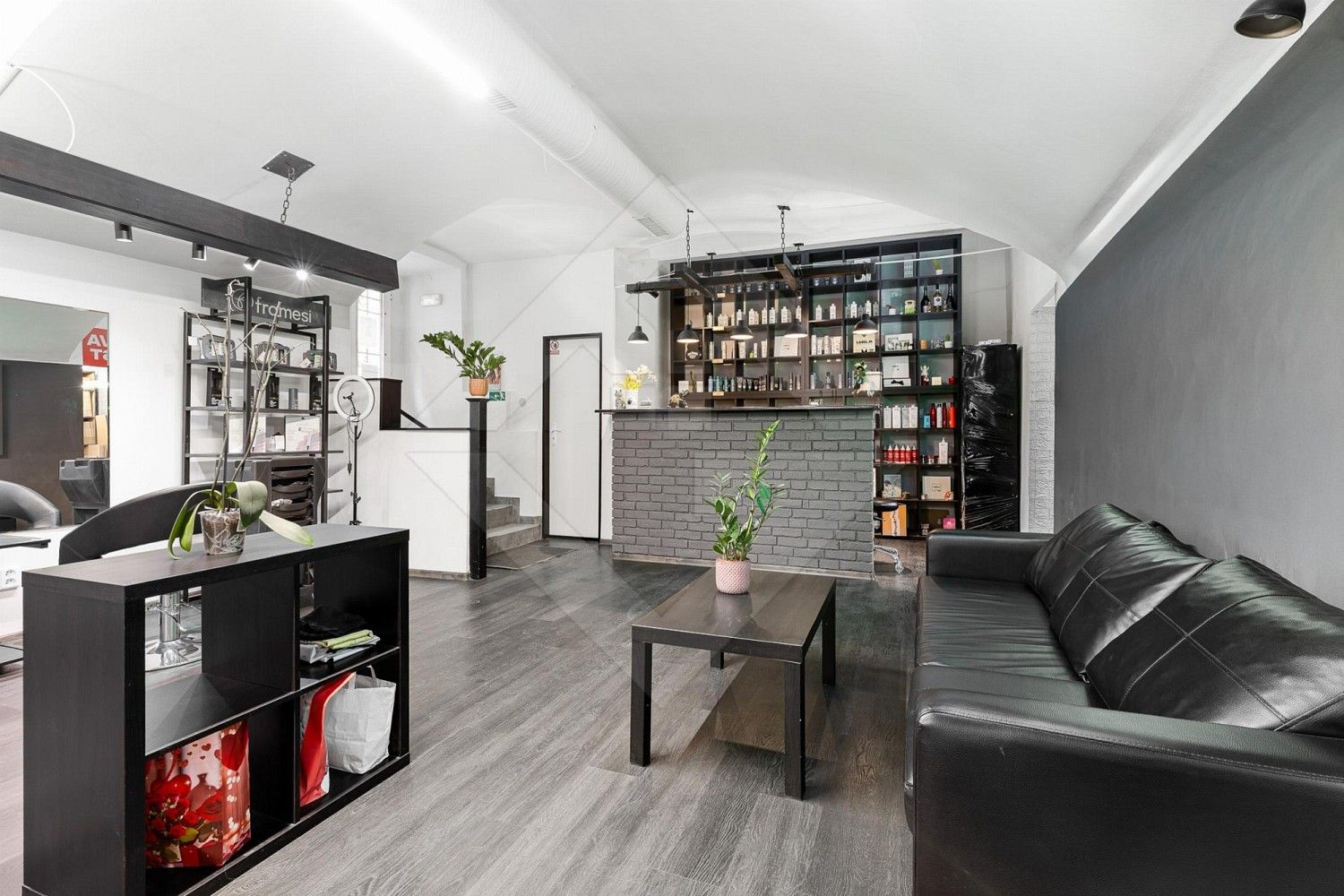 Obchodní prostory · 150 m² · Praha, Hlavní město Praha - 4