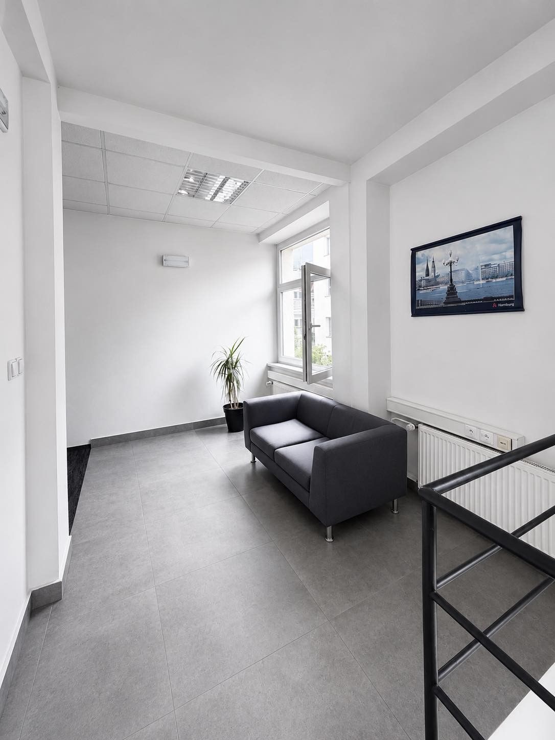 Kancelář · 48 m² · Křižíkova, Praha - 4