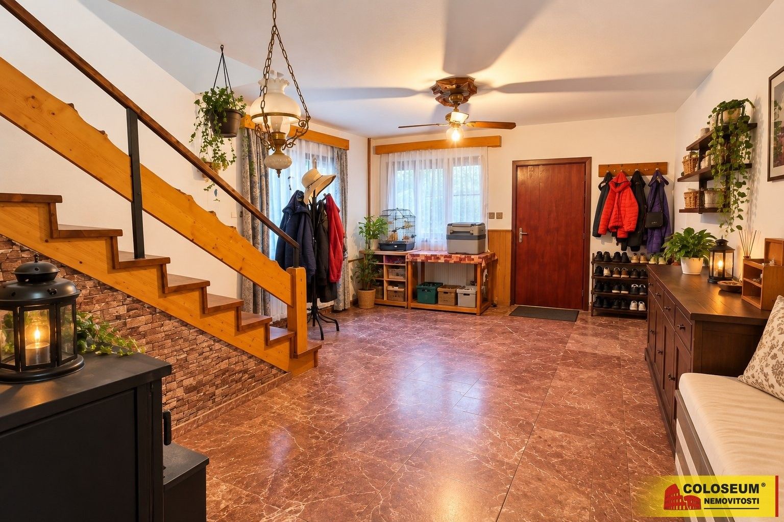 Prodej rodinný dům - Lípa, 300 m² - 2