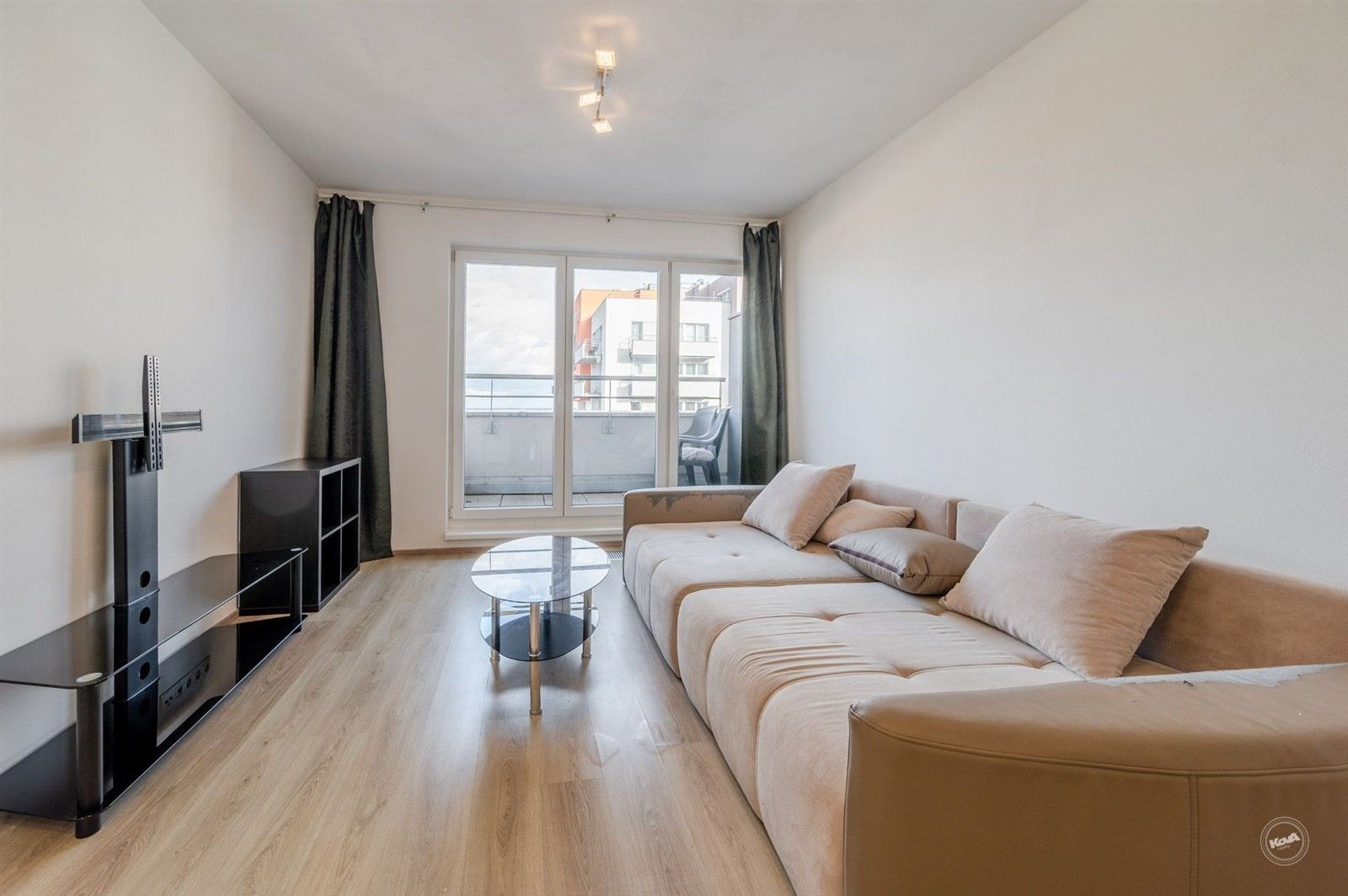 Prodej byt 1+kk - Hlučkova 869, Praha, 34 m²