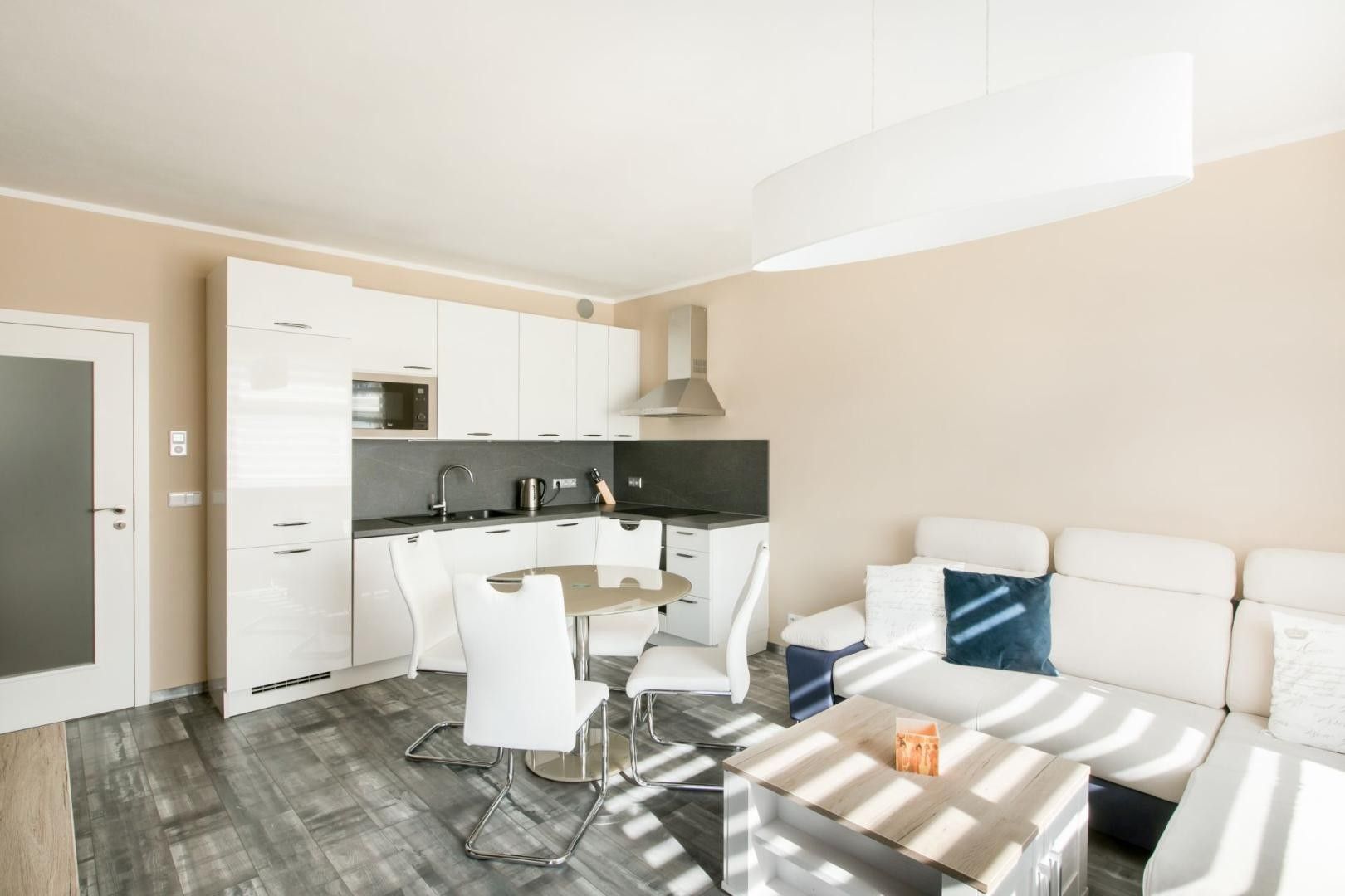Byt 2+kk · 48 m² · Jindřicha Bubeníčka 1597, Praha Uhříněves - 3