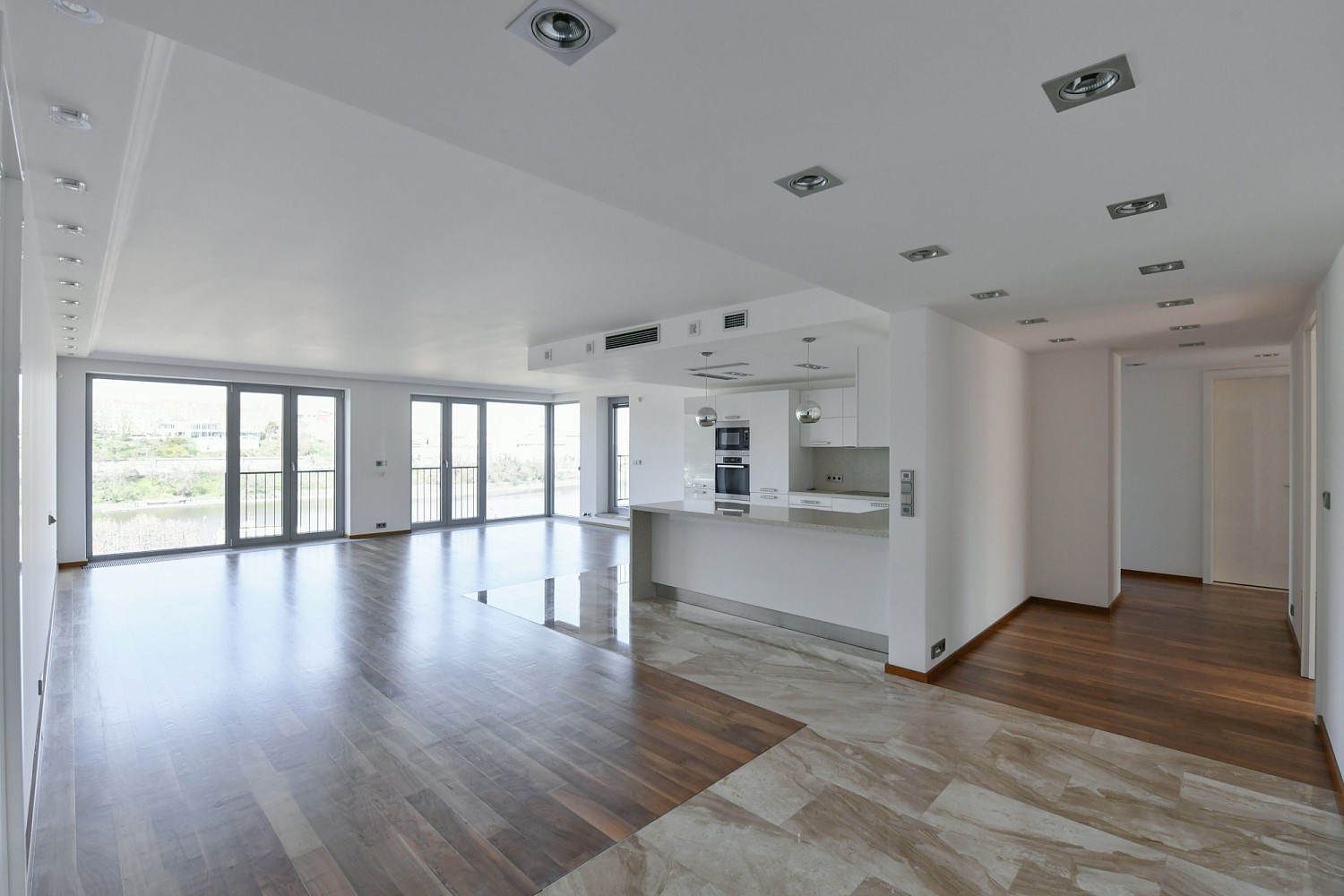 4+kk, Lannova, Praha 1 - Nové Město, 192 m² - 2
