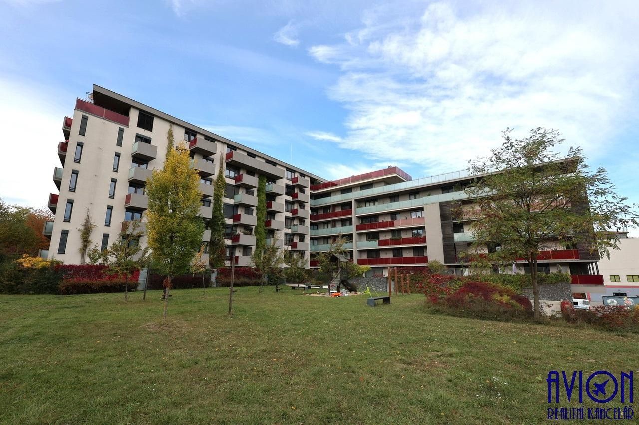 Byt 2+kk · 50 m² · Plzeňská, Praha - 4