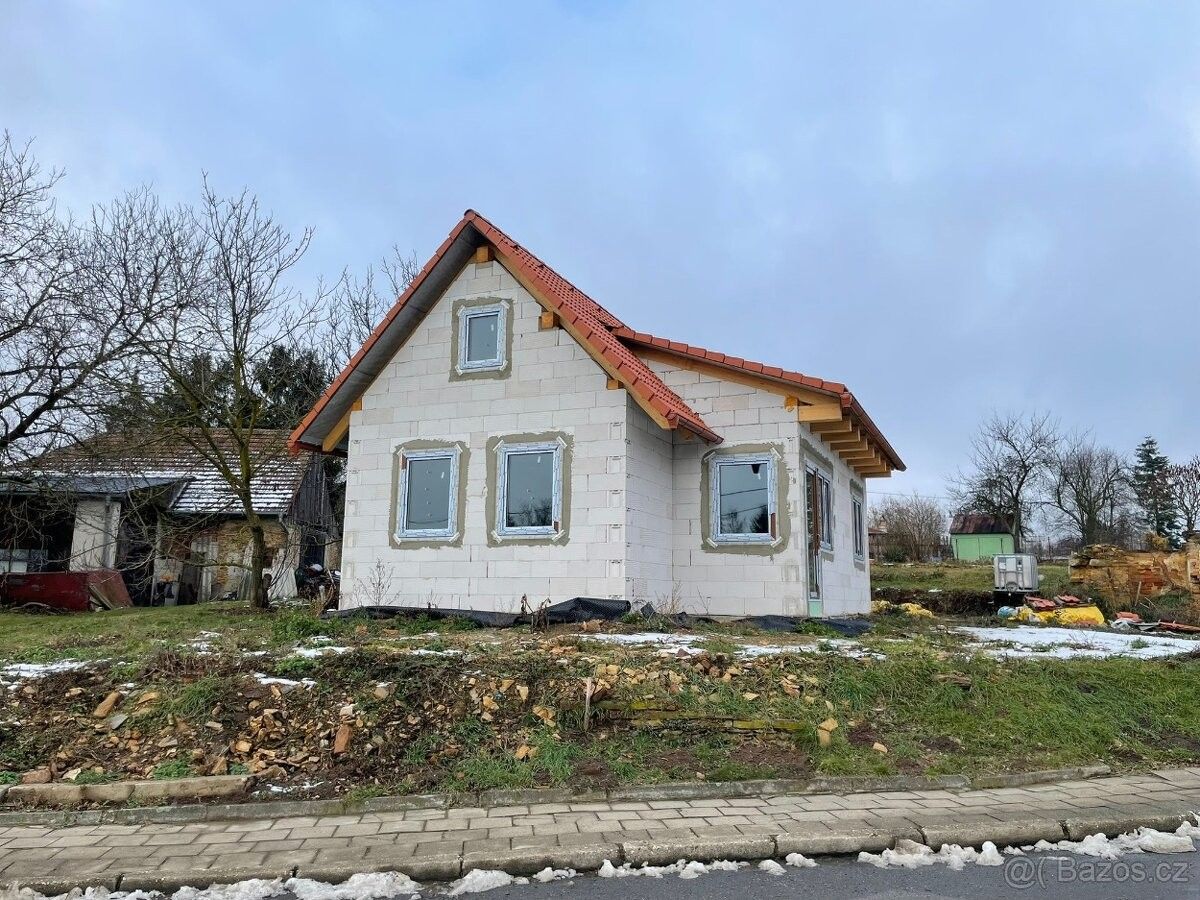 Rodinné domy, Šafov, 671 06