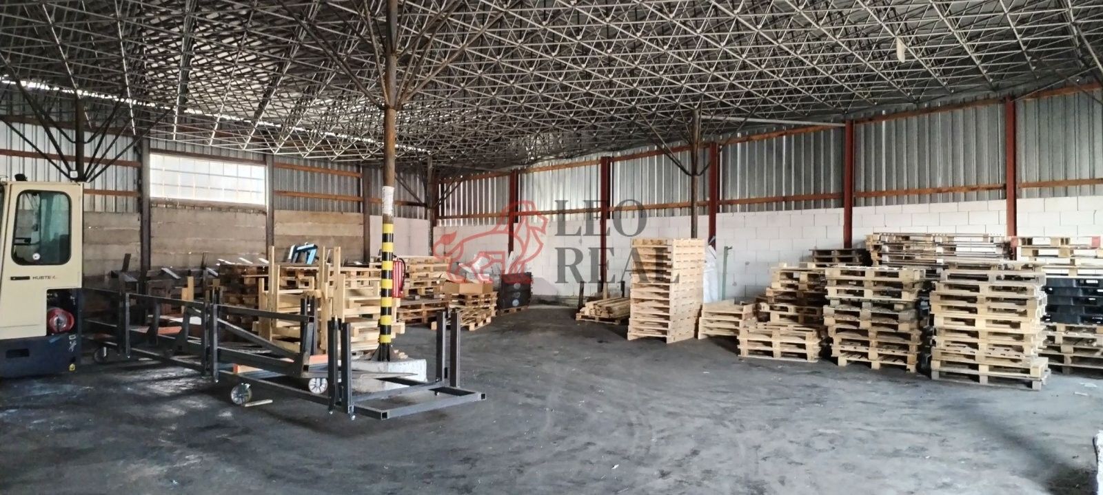 Sklady, Příchovice, 828 m²