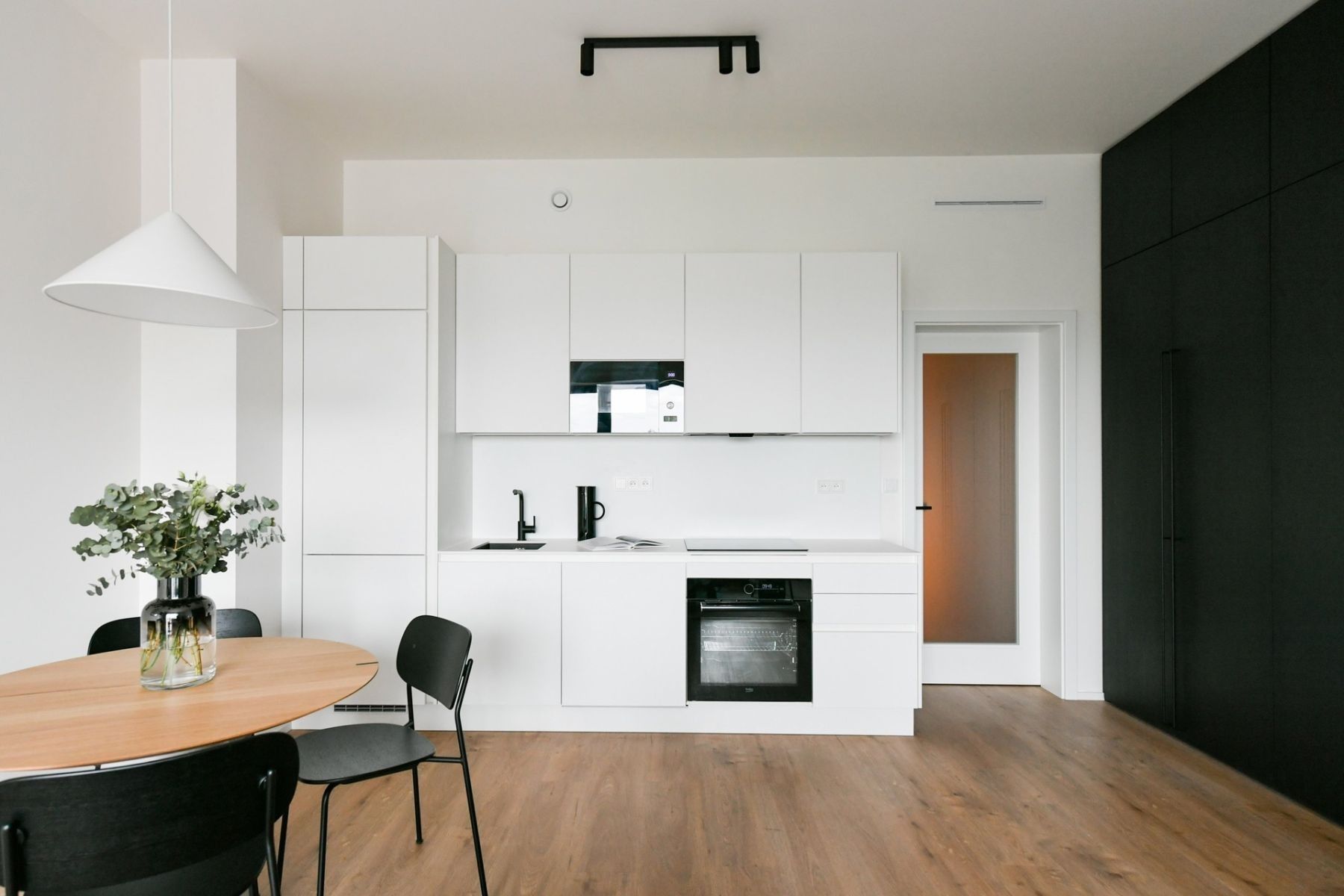 Byt 2+kk · 71 m² · U Lihovaru, Praha - Smíchov - 3