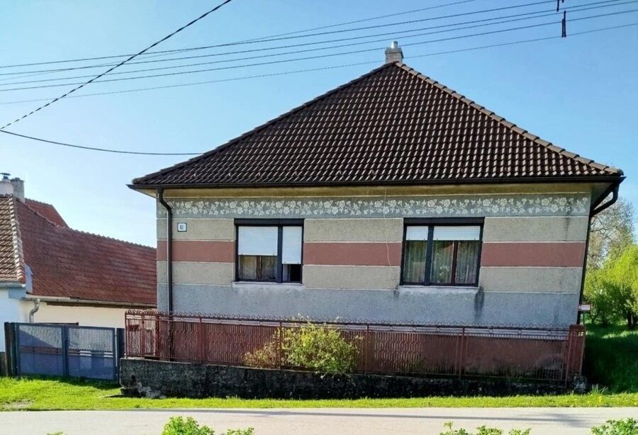 Rodinné domy, 987 65, Slovensko