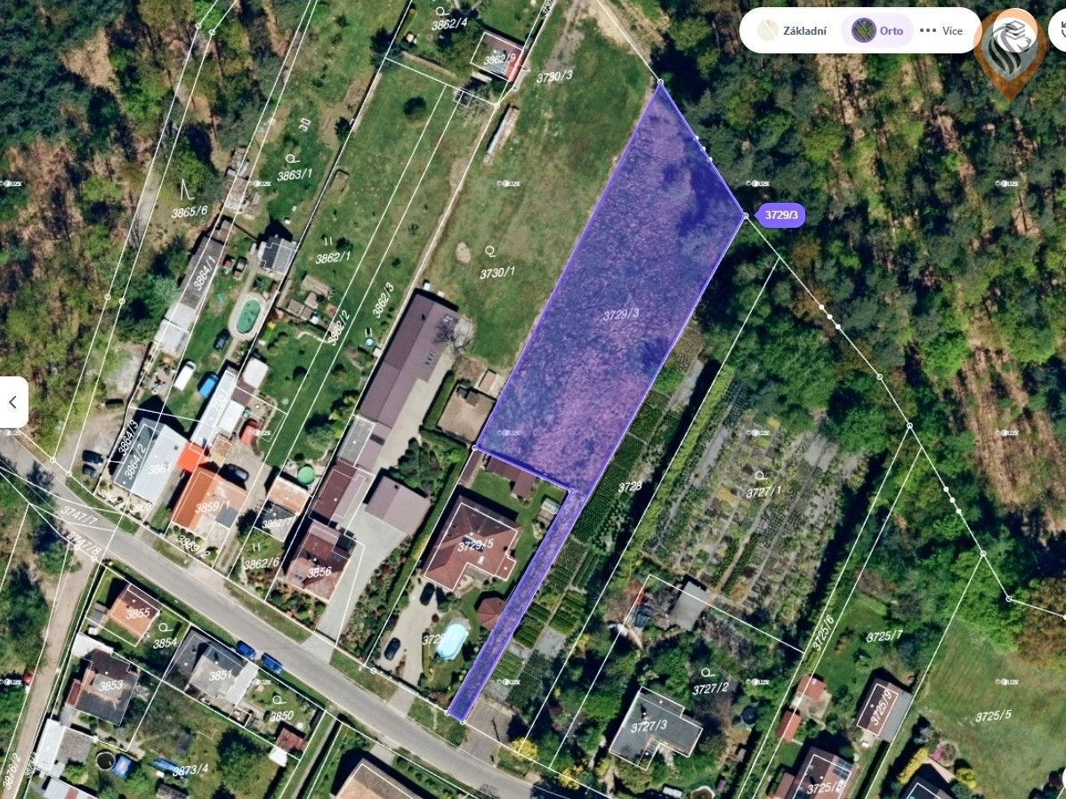 Pozemek pro bydlení, 2 032 m²