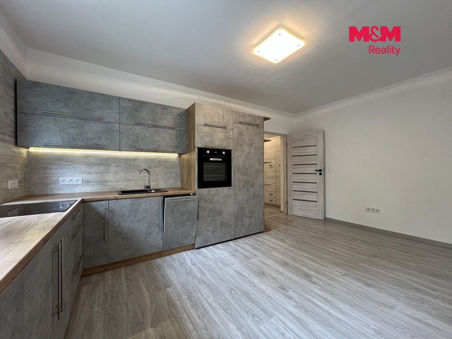 Byt 3+kk · 56 m² · tř. Těreškovové, Karviná - 3