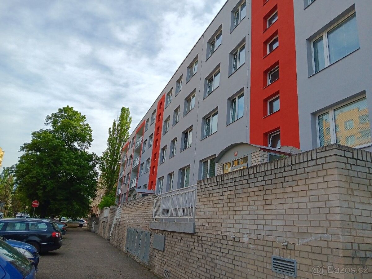 Byty, Poděbrady, 290 01, 70 m²