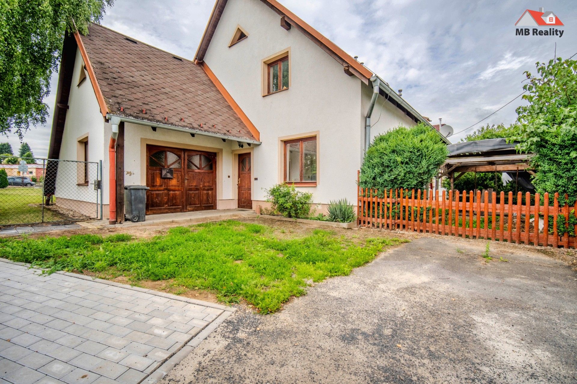 Prodej dům - Boženy Němcové, Velká Hleďsebe, 253 m²